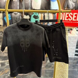 Kostum Veror I Zi  Balenicaga1